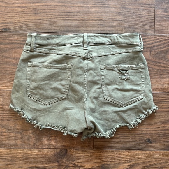 Green Brody jean shorts - Picture 2 of 2